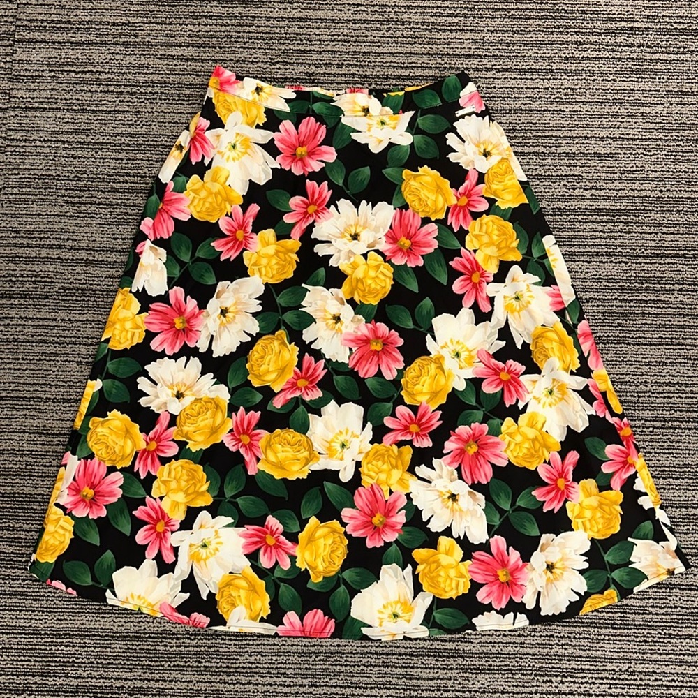 🔥🔥🔥Tahari Floral Petite Skirt SP